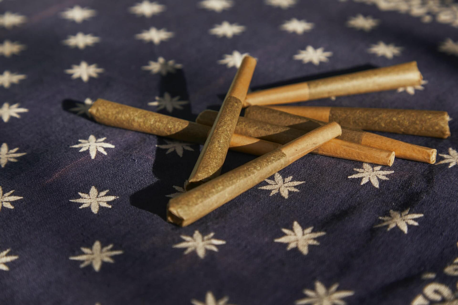 How to roll a spliff - Meo Marley's Herbal Blends